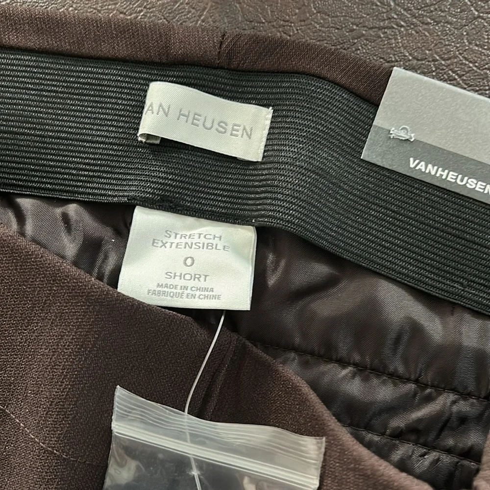 Van Heusen Womens Dark Brown Chinos -Size 0 Short. Pull on. - Picture 7 of 10
